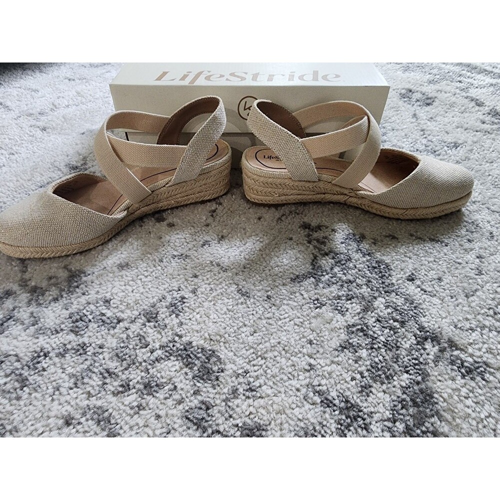 NEW Women's Kimball Wedge Espadrilles Natural Gold Canvas Fabric Size 8M - Picture 2 of 8